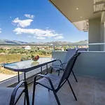 Discovery ホテル 3*