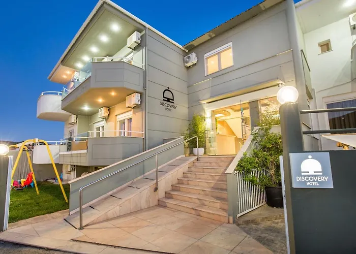 Discovery ホテル 3*