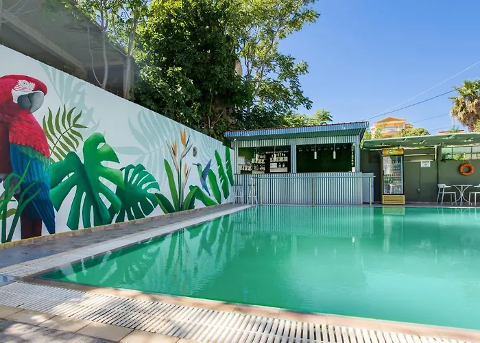 Discovery ホテル 3*